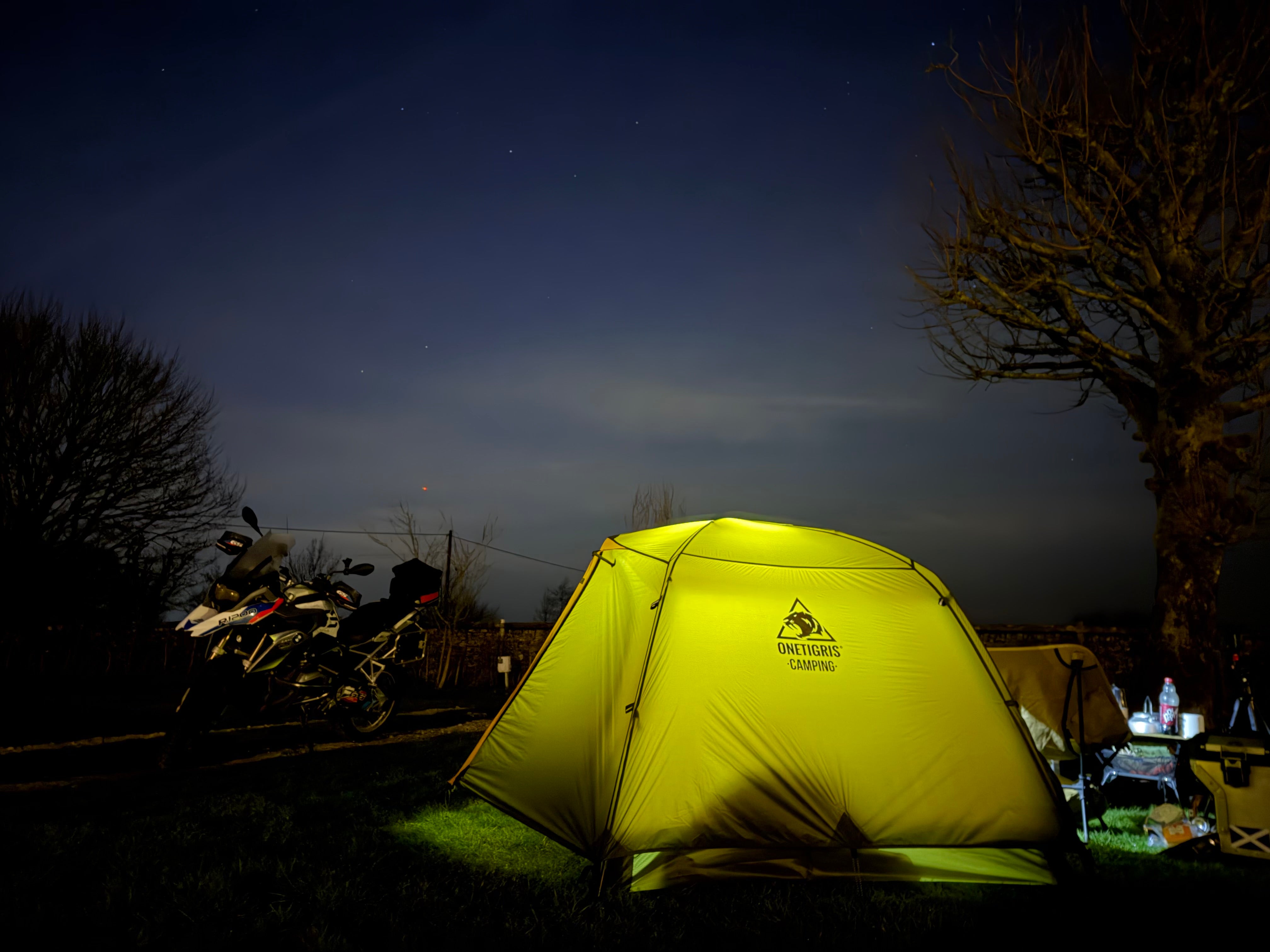 アイアンウォール」チムニーテント – OneTigris Camping