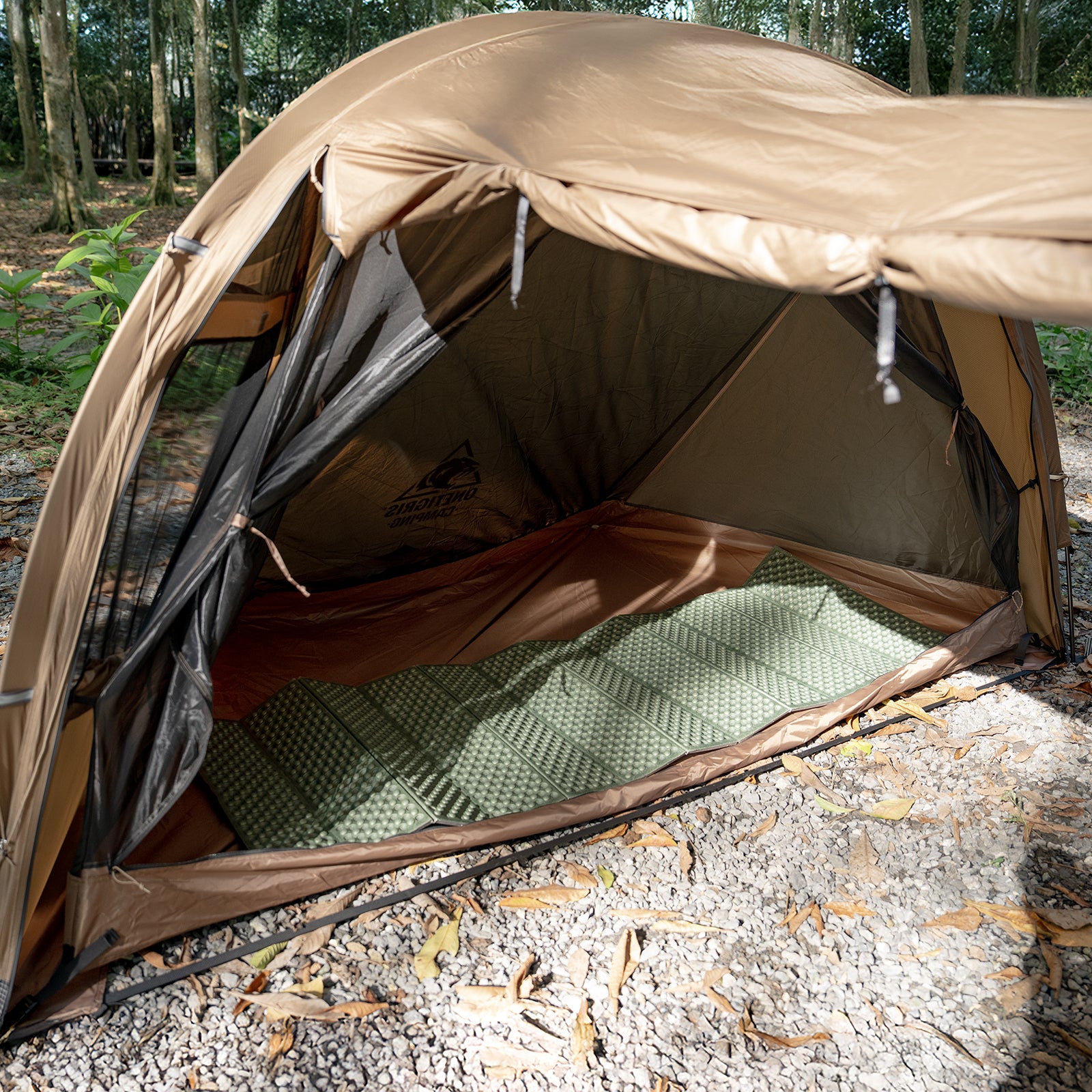RAVEN NEST Tunnel Mesh Tent 06